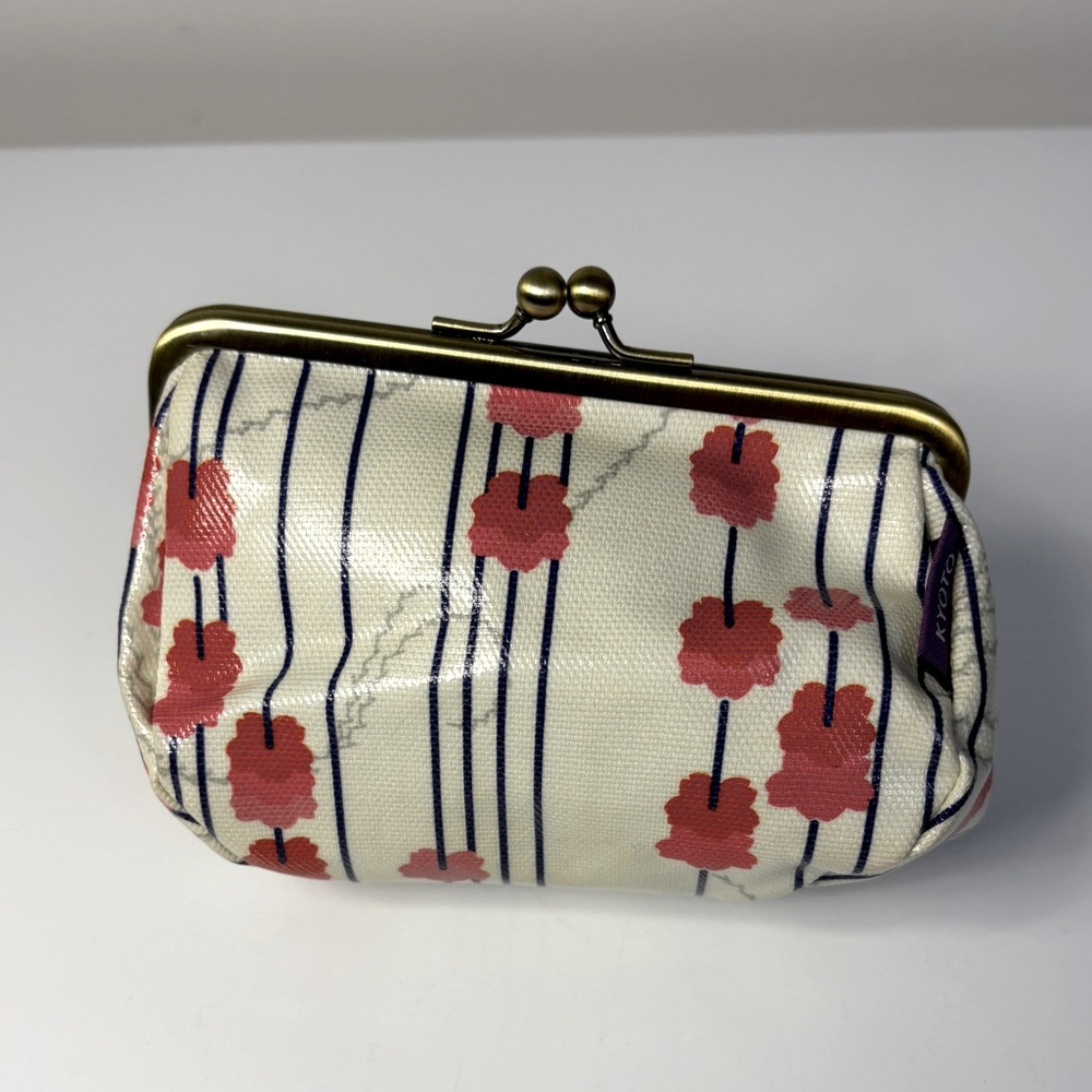 Seisuke88 Kyoto Cherry Blossom Kiss Lock Pouch